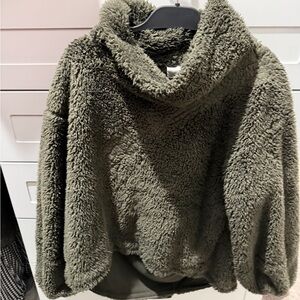LULULEMON Cozy Olive Green Sherpa Pullover